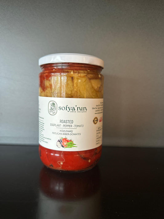 Patlıcan Domates Biber Közlemesi