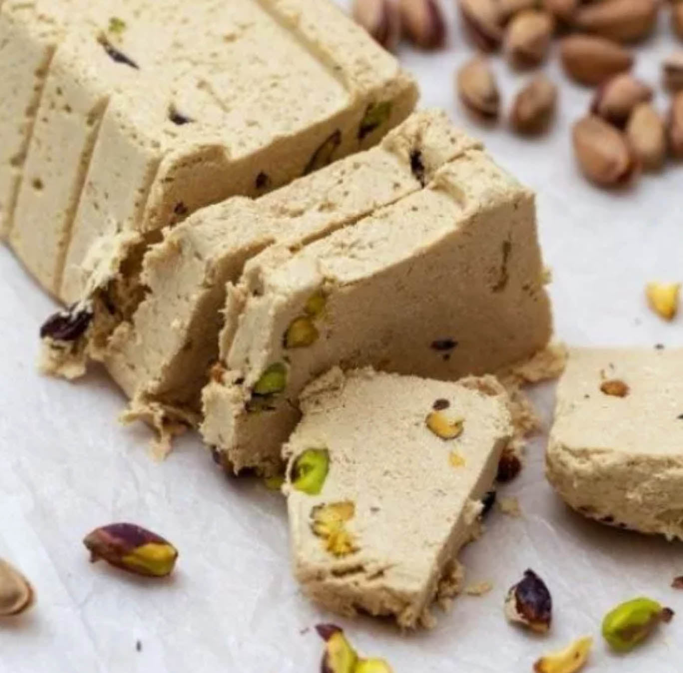 Antep Fıstıklı Tahin Helvası (850 gr) Teneke Kutu